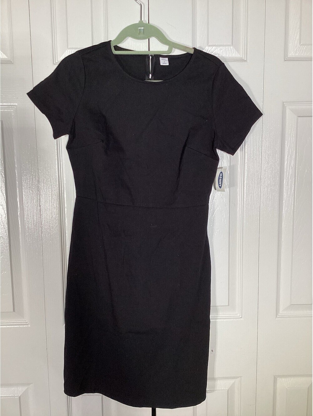 NWT Women’s Old Navy Black Stretch Size Medium Scoop Neck Dress Short Sleeve